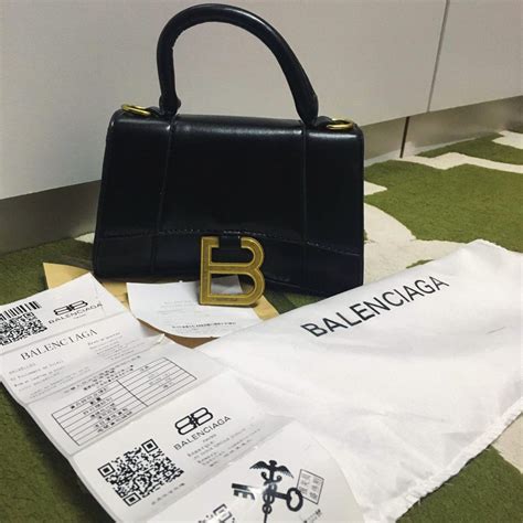 balenciaga hourglass bag fake|balenciaga hourglass bag fashionphile.